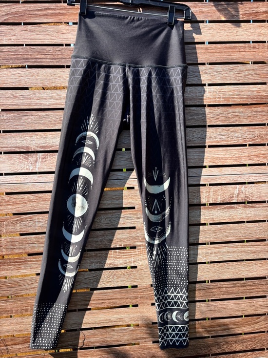 Onzie Pants - Onzie Black Leggings with White Moon Phase Print